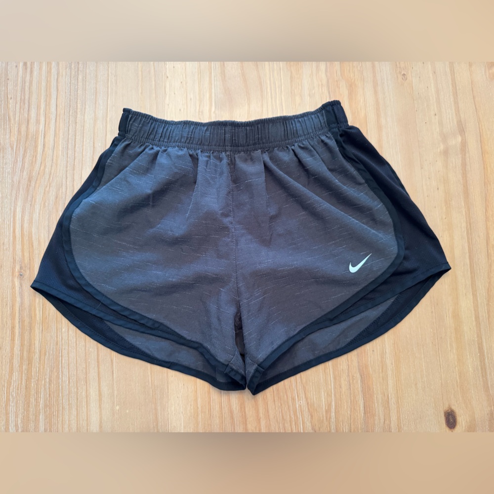 ✔️ NIKE Dri-FIT Grey & Black Shorts